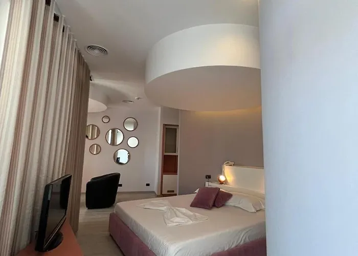 Icon Hotel